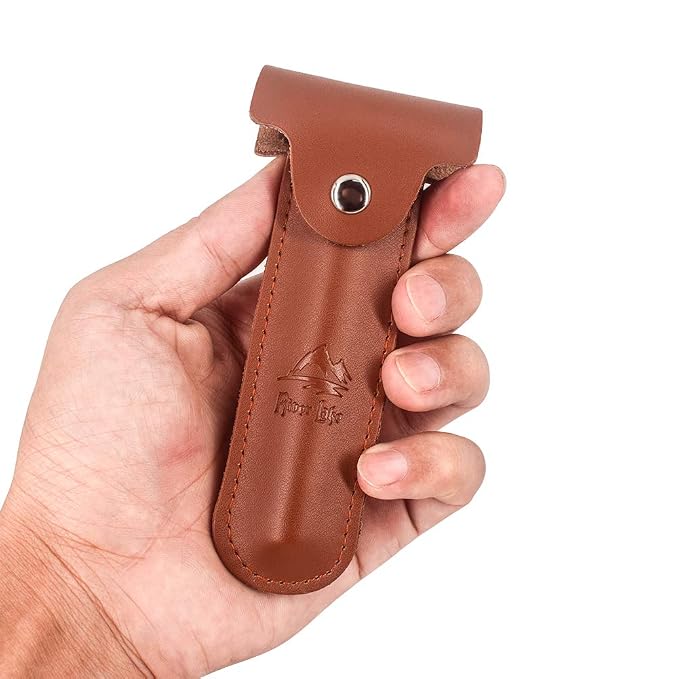 Razor with Protective Case and Stand